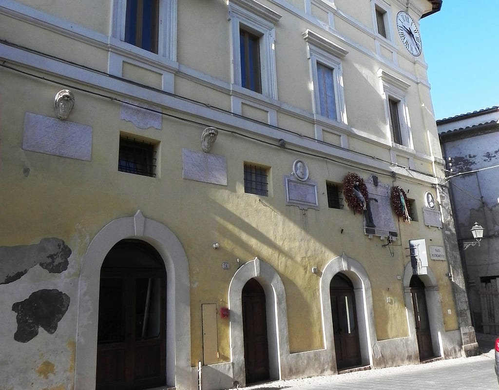 palazzo comunale di collescipoli